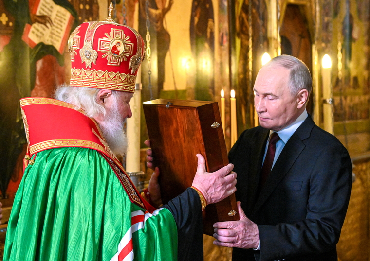 Патриарх Кирилл провел благодарственный молебен по случаю инаугурации Владимира Путина