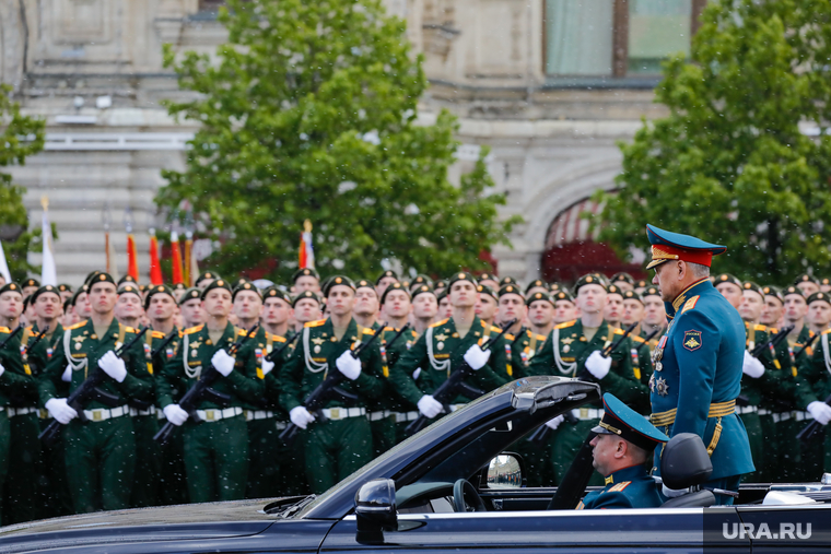 Парад Победы 9 мая 2024 года оказался последним для Шойгу на должности министра
