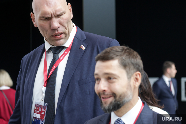Депутат Госдумы Николай Валуев традиционно самый заметный участник любого мероприятия