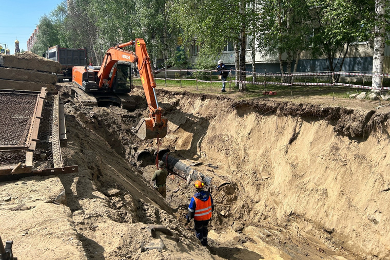 Ежегодно энергетики обновляют примерно шесть километров сетей