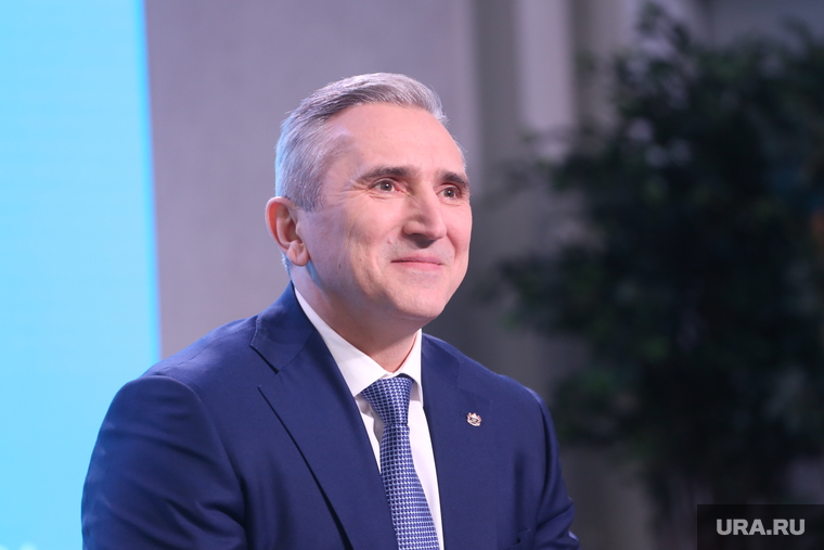 Помимо многих компетенций, Александру Моору никак и без чувства юмора