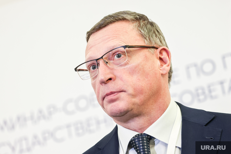 Александру Буркову на УВЗ скучно