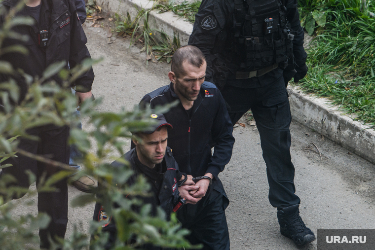 Владимир Александров на следственных действиях