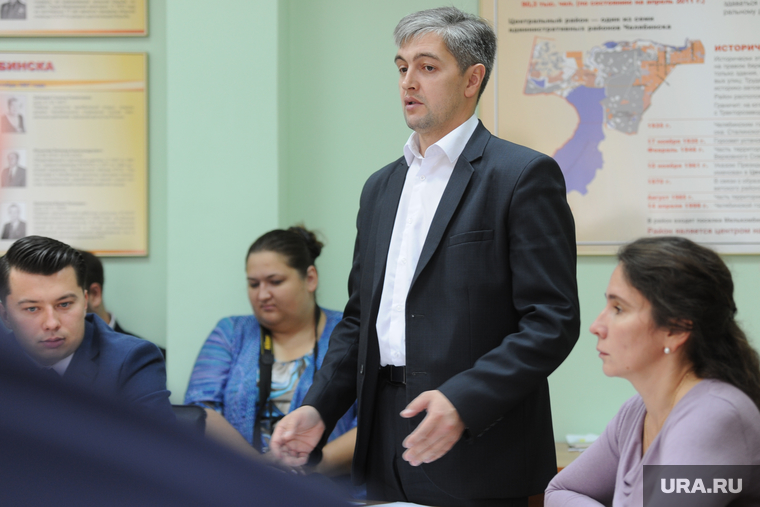 Роман Никитин начинает выборы со скандалов