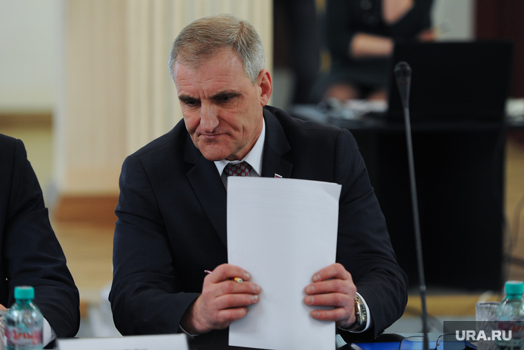 Сергея Семкова уговорили доработать до осени