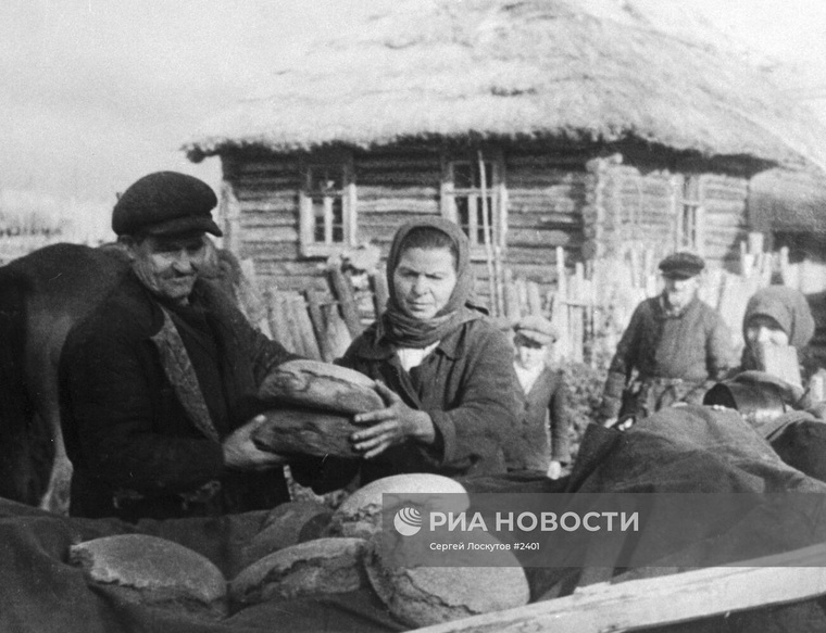 За едой выстраивались целые очереди
