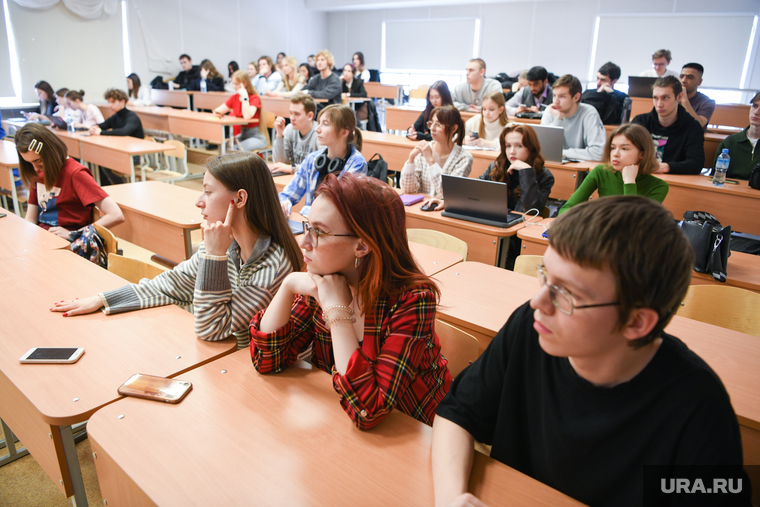На журфаке УрФУ сегодня учатся более 1500 студентов