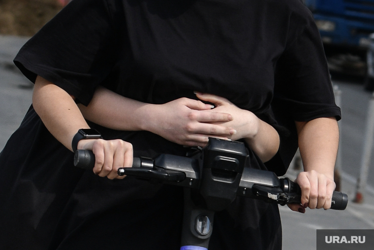В решении властей вините безбашенную молодежь