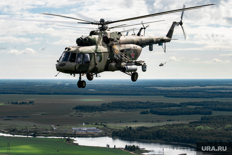 Военный вертолет предположительно эвакуировал жителей тундры (архивное фото)