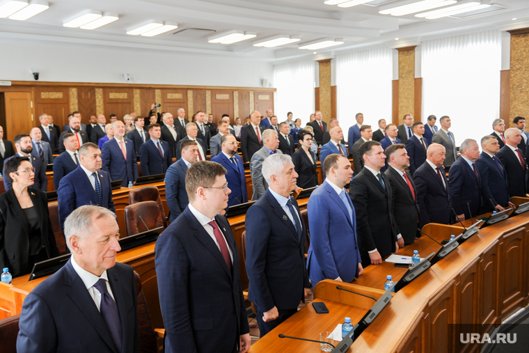 Депутатам заксобрания хотят вернуть право на отдых