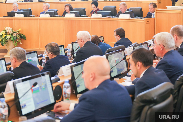 Ряды депутатов могут поредеть