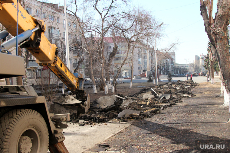 Ремонт ул Пушкина
Курган, дорожные работы, асфальт снят, улица пушкина