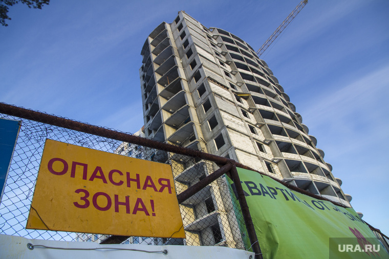 Недостроеные объекты Домбери. Соловьи и Бухта Квинс.
Екатеринбург, долгострой, домбери, замороженный объект, опасная зона