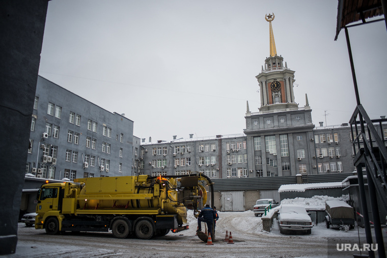 Уборка снега объезд Екатеринбурга, коммунальная авария, администрация екатеринбурга