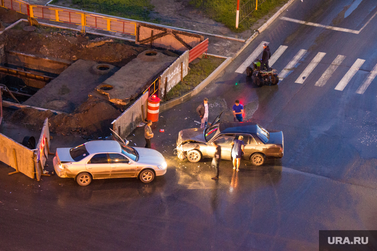 Авария на ул. Дружбы народов. Нижневартовск., дтп, авария