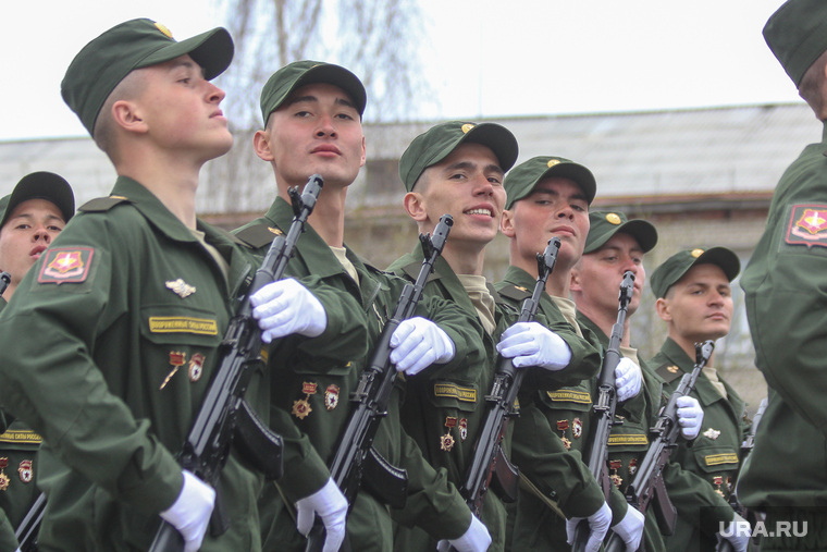 Парад Победы в Верхней Пышме, марш, солдат