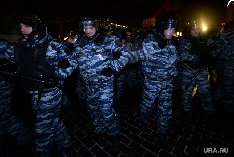 Митинг на Манежной площади в поддержку Навального. Москва, оцепление, омон