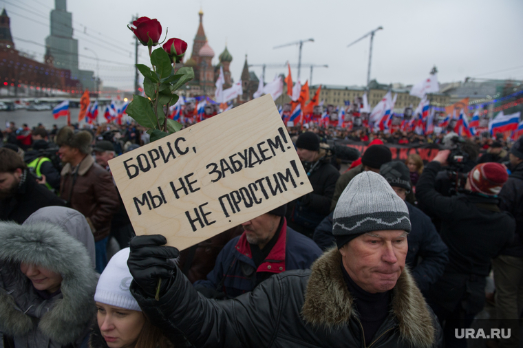 Траурное шествие памяти Бориса Немцова в Москве, траурная церемония, шествие памяти немцова, не забудем, не простим