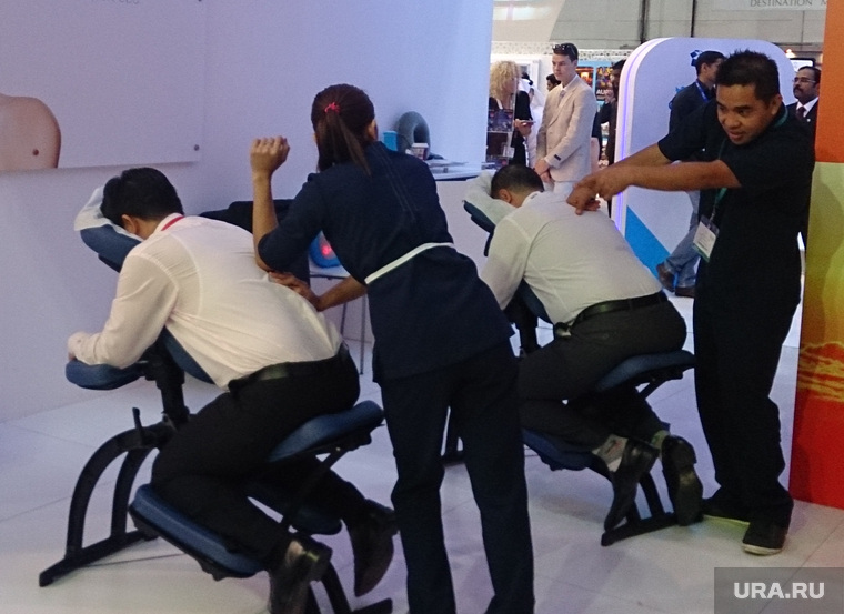 Флайдубай, полет бизнес-классом на самолете Боинг-737-800 в Дубай, ОАЭ. 4-7 мая 2014, массаж
