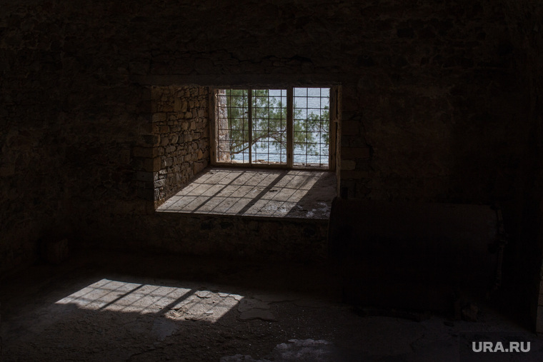 Клипарт. Греция. Крит, тюрьма, свет в окне