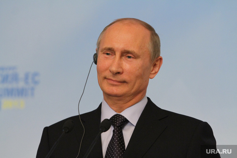 Саммит Россия-ЕС. Владимир Путин на пресс-конференции. Екатеринбург, улыбка, портрет, путин владимир