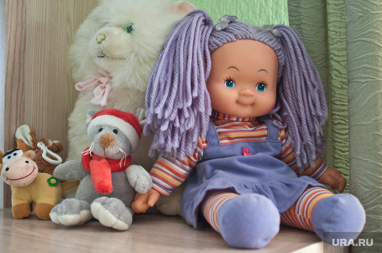 УЗТМ: встреча с рабочими, получившими квартиру. Екатеринбург, игрушки, игрушка, кукла, куклы