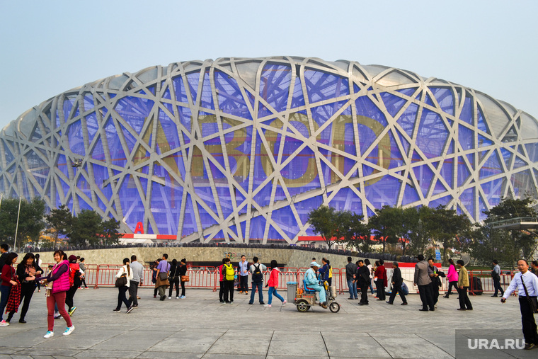 Пекин. Китай, пекин, стадион птичье гнездо