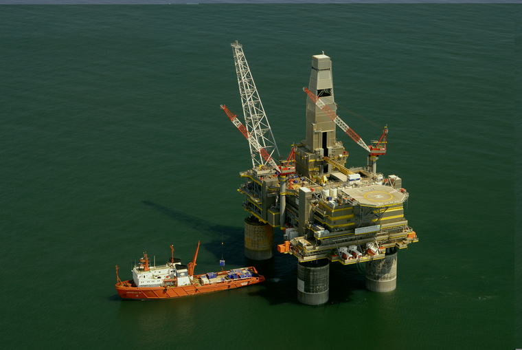 Открытая лицензия 10.06.2015. Нефть
, нефть