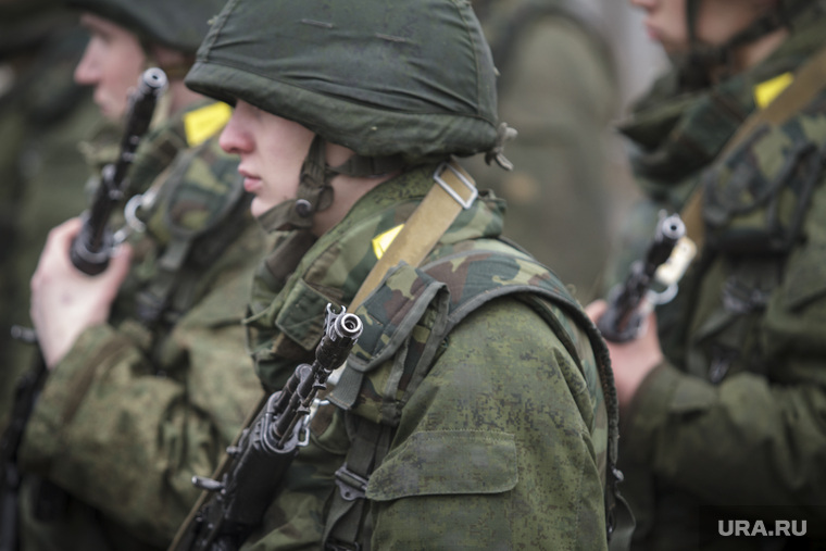 Репетиция парада Победы. Екатеринбург, военные, солдат
