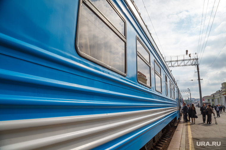 День Свердловской железной дороги в Законодательном Собрании. Екатеринбург, вокзал, поезд, железнодорожная платформа, вагон