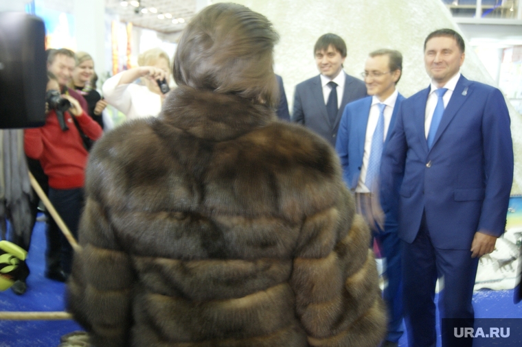 IV Агропромышленная выставка. Ханты-Мансийск, шуба, кобылкин дмитрий, комарова наталья