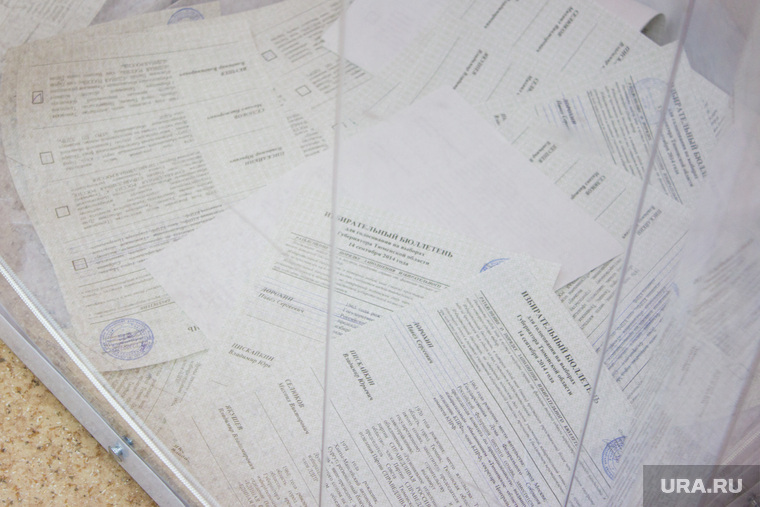 Выборы губернатора Тюменской области. Нижневартовск, урна для голосования, бюллетень