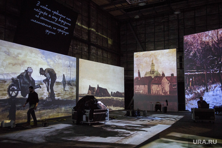Ван Гог стал первым из художников, чье творчество компанией Grand Exhibitions было «переработано» мультимедийными технологиями 