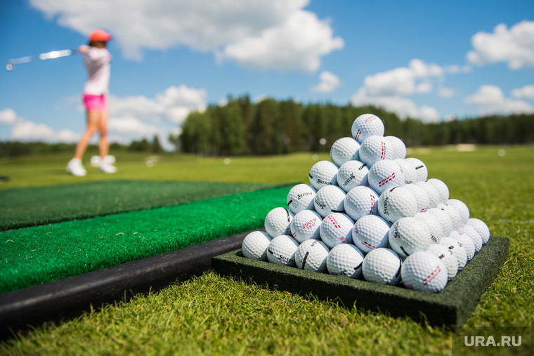 Pine Creek Golf Club. Гольф. Верхняя Сысерть, гольф, спорт, мячи для гольфа