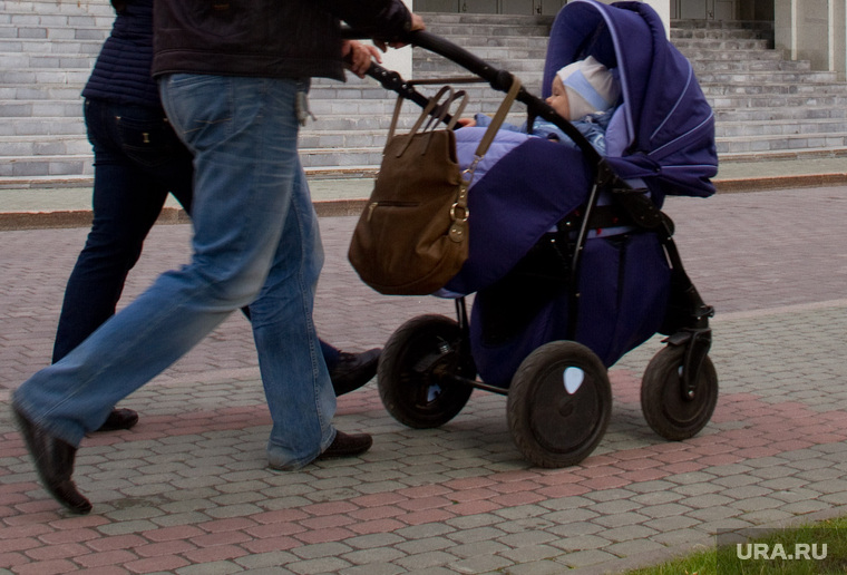 Администрация Сургут, коляска, родители, администрация сургута