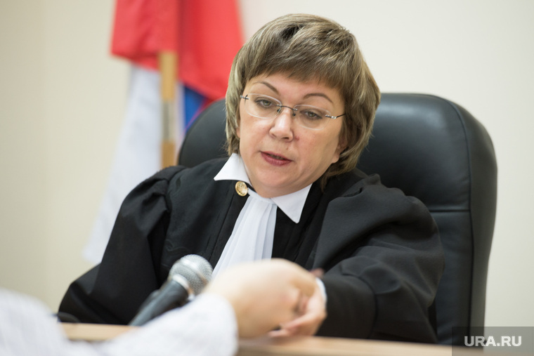 Судья Елена Иванова также не считает нужным вызывать сотрудника ФСБ в суд 