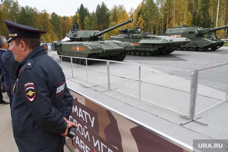 RAE-2015. Russia Arms Expo-2015. Первый день. Нижний Тагил, армата, полицейский, танк
