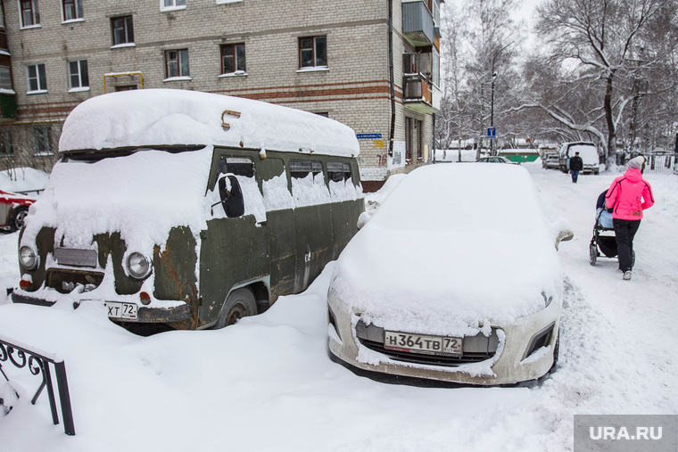 Снег и его уборка. Тюмень, снег