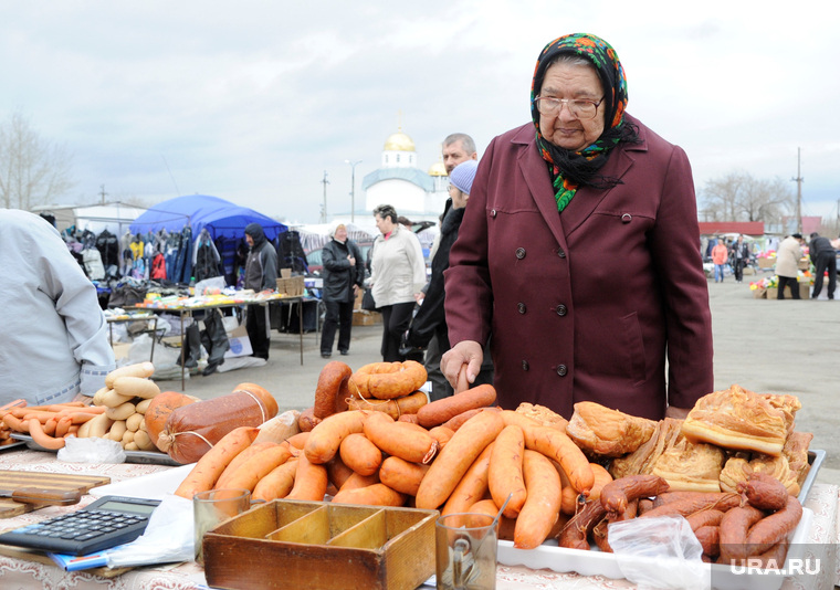 Клипарт. Челябинск, колбаса, базар, рынок, бабушка, мясо, уличная торговля