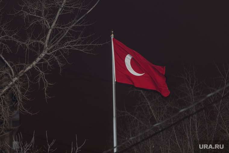 Пикеты у турецкого посольства. Москва., флаг турции, турецкое посольство, пикеты