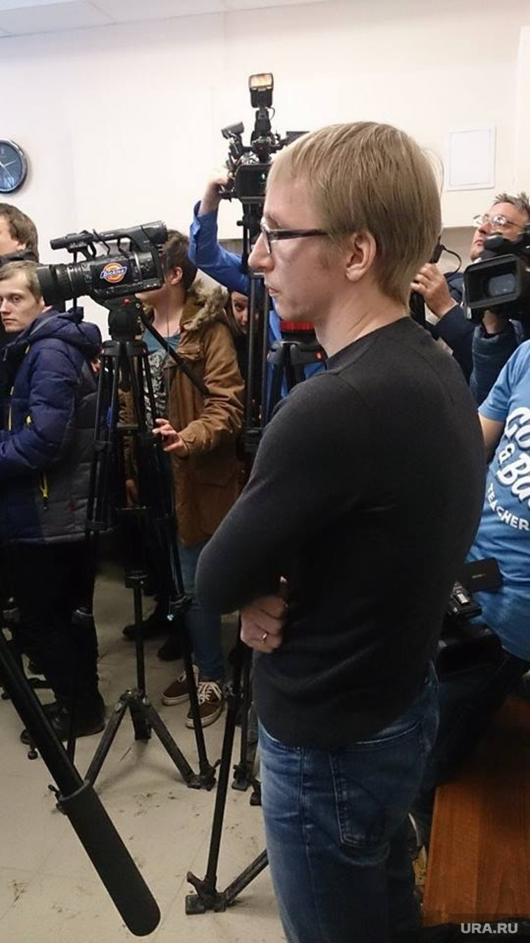 Приговор зачитывали около часа