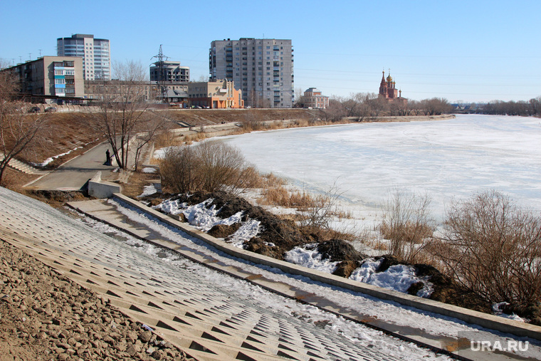 Город, пресс-конференция Заскалькина
Курган, набережная тобола
