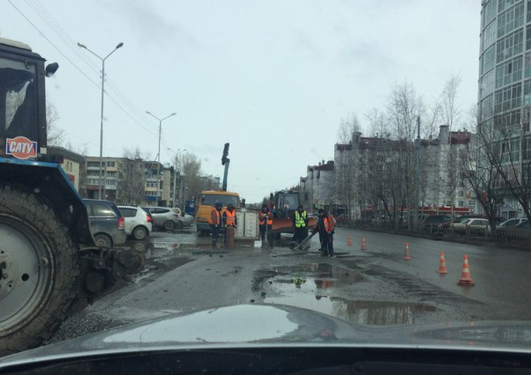 В Нижневартовске возмущаются технологией ямочного ремонта