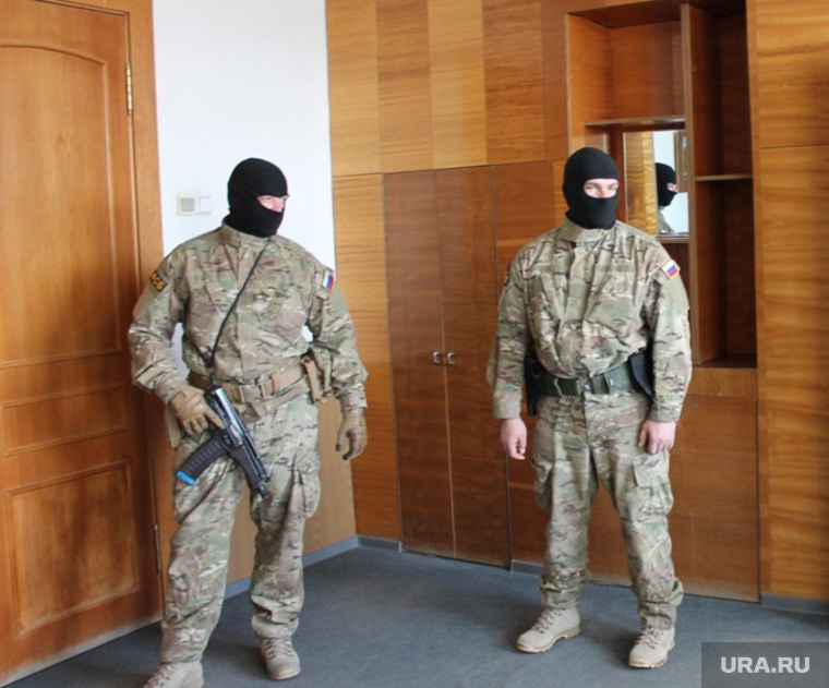 Обыски в администрации Карабаша. Челябинск, фсб, маски-шоу, обыск