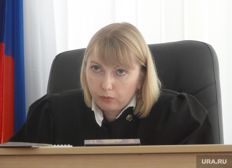Судья Юлия Матвеева имеет все шансы создать судебный прецедент, осудив полицейских