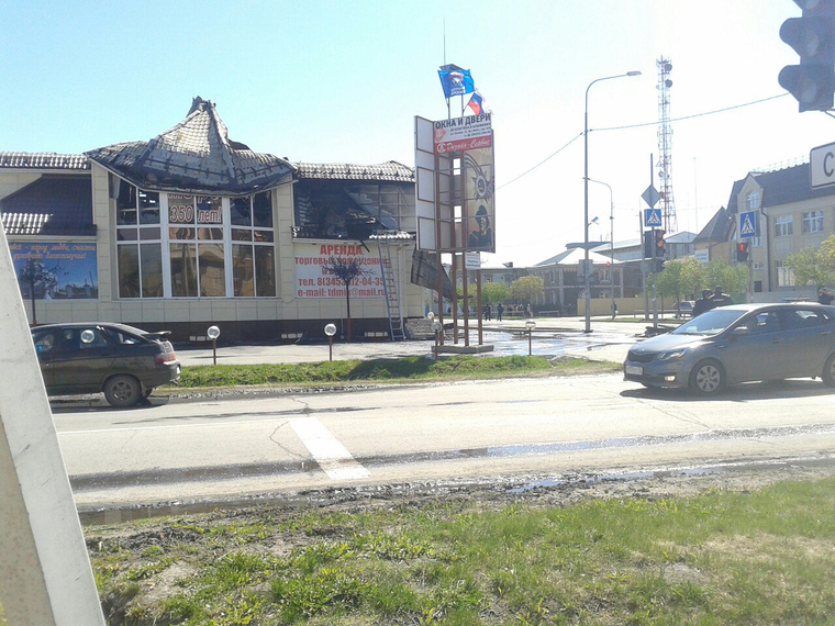 Площадь возгорания ТЦ составила 150 кв. метров