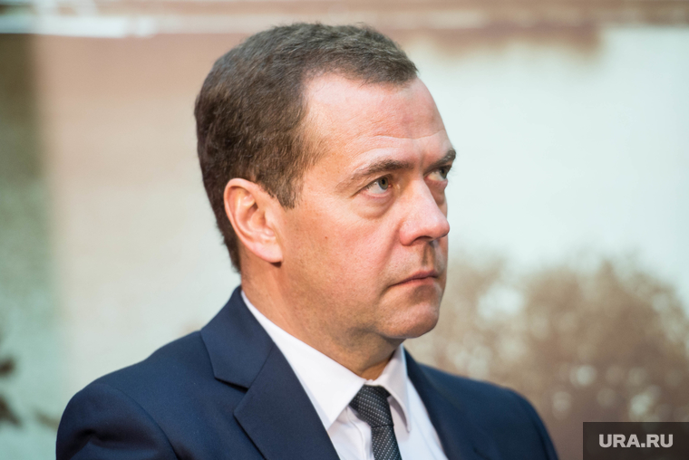 ИННОПРОМ-2015: двусторонка Дмитрия Медведева и Евгения Куйвашева. Екатеринбург, портрет, медведев дмитрий