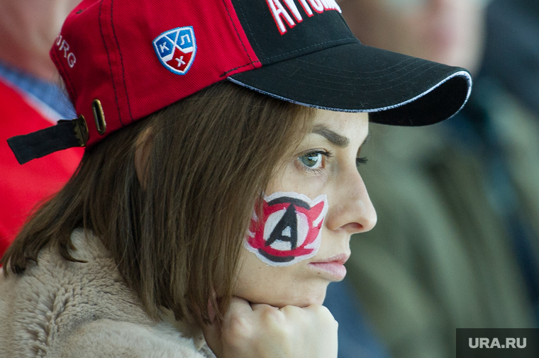 КХЛ 2015/2016. ХК "Автомобилист" - ХК "Динамо" Мск. Екатеринбург, болельщики автомобилист