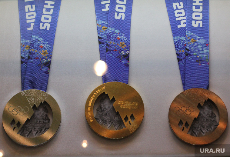Презентация олимпийских медалей зимних игр 2014 года в Сочи. Екатеринбург, медаль сочи, сочи 2014, sochi 2014