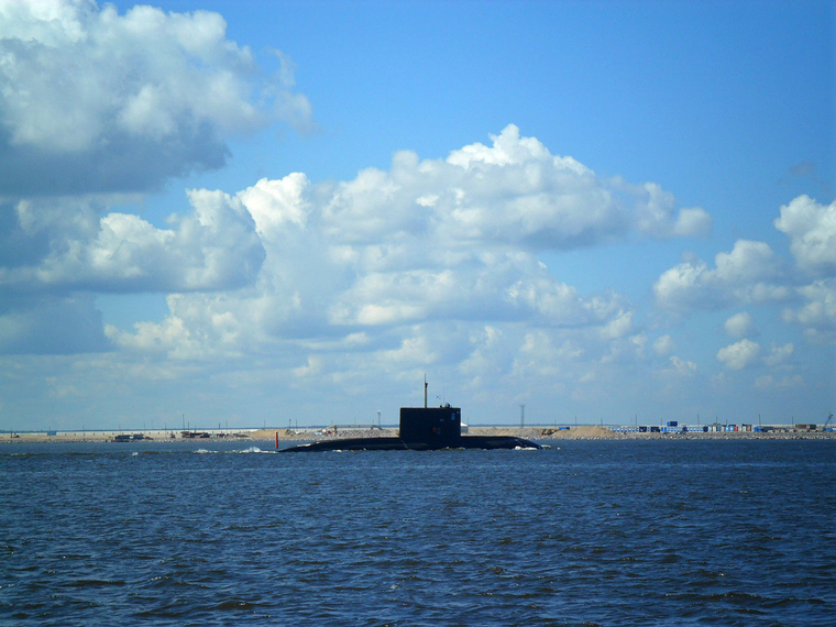 К берегам США предлагают отправить подводные лодки